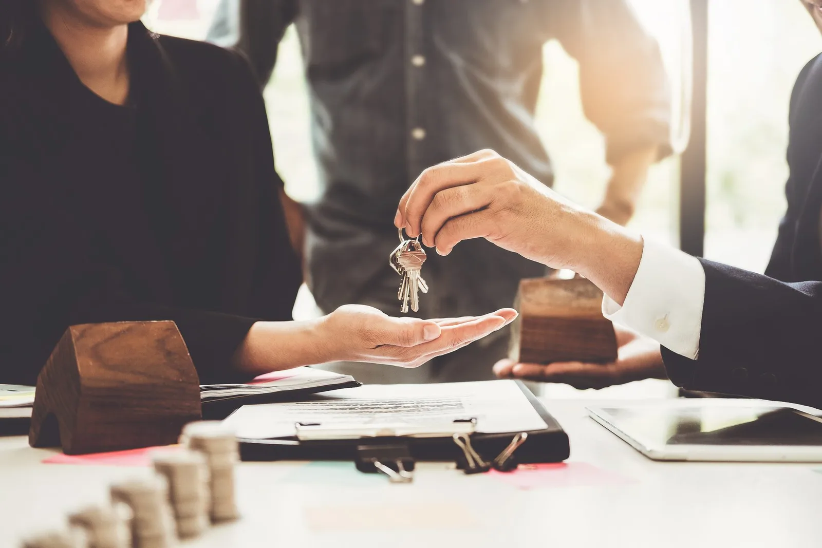 A Legal Checklist Before Buying Los Angeles Real Estate