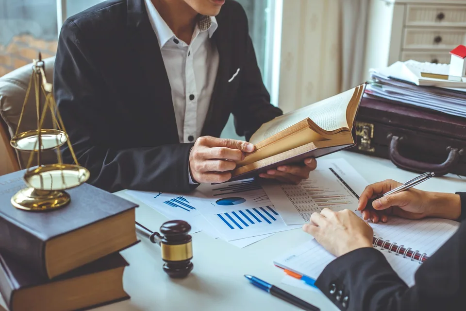Settling a commercial lease and build-out dispute
